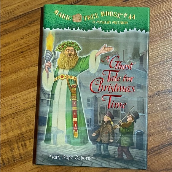 “A Ghost Tale for Christmas Time” Children’s Book Magic Tree House Series #44 - Picture 2 of 16